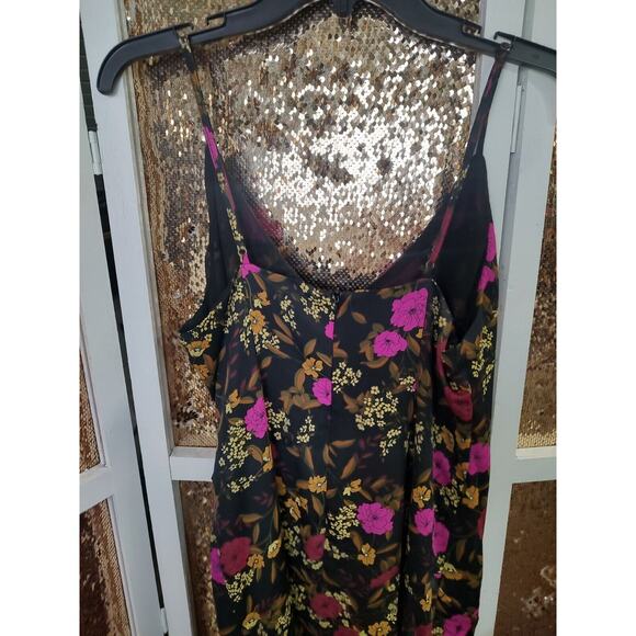 ASTR The Label Dress Midi Floral Wrap Front Large - Picture 9 of 11